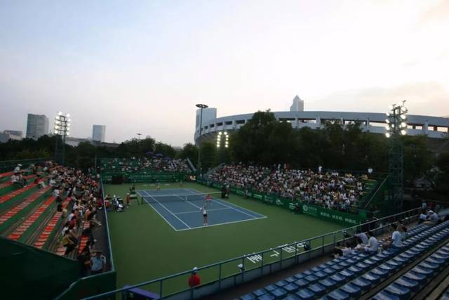 标签同时砸 标签同时砸